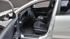 2022 Kia Niro 1.6 HEV, белый — фото 10