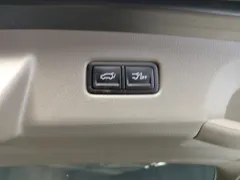 2023 Kia Carnival Gasoline 7-Seater Signature — фото 18