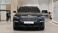 2022 BMW 7-Series 745Le iPerformance M Sport — фото 3