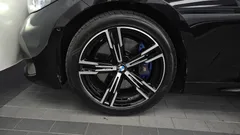 2023 BMW 3-Series 320i M Sport — фото 5