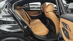 2023 BMW 3-Series 320i M Sport — фото 12