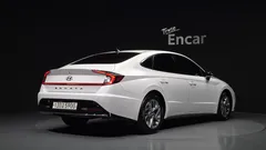 2023 Hyundai Sonata 2.0 — фото 2