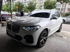 2022 BMW X5 xDrive 40i M Sport — фото 3