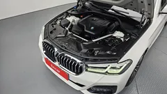 2023 BMW 5-Series 520i M Sport — фото 6
