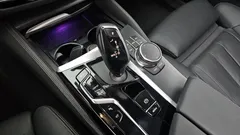 2023 BMW 5-Series 520i M Sport — фото 9