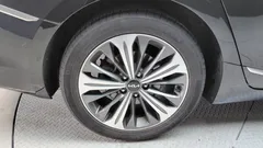 2023 Kia K8 Signature — фото 5