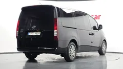 2022 Hyundai Staria Cargo 5-Seater — фото 2
