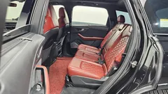 2025 Audi SQ7 4.0 TFSI Quattro — фото 11