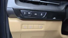 2023 Kia Carnival Diesel 9-Seater Prestige — фото 16