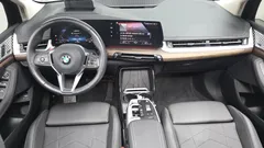 2023 BMW 2-Series 220i Luxury, чёрный — фото 7