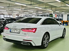 2023 Audi A6 45 TFSI Quattro Premium — фото 4