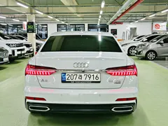 2023 Audi A6 45 TFSI Quattro Premium — фото 5