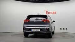 2022 Kia Niro 1.6 HEV, серо-серебристый — фото 4