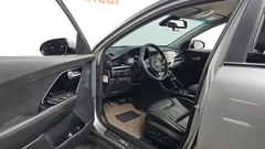 2022 Kia Niro 1.6 HEV, серо-серебристый — фото 10