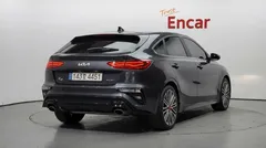 2022 Kia K3 1.6 Turbo GT 5Door — фото 2