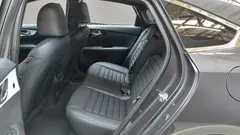 2022 Kia K3 1.6 Turbo GT 5Door — фото 12