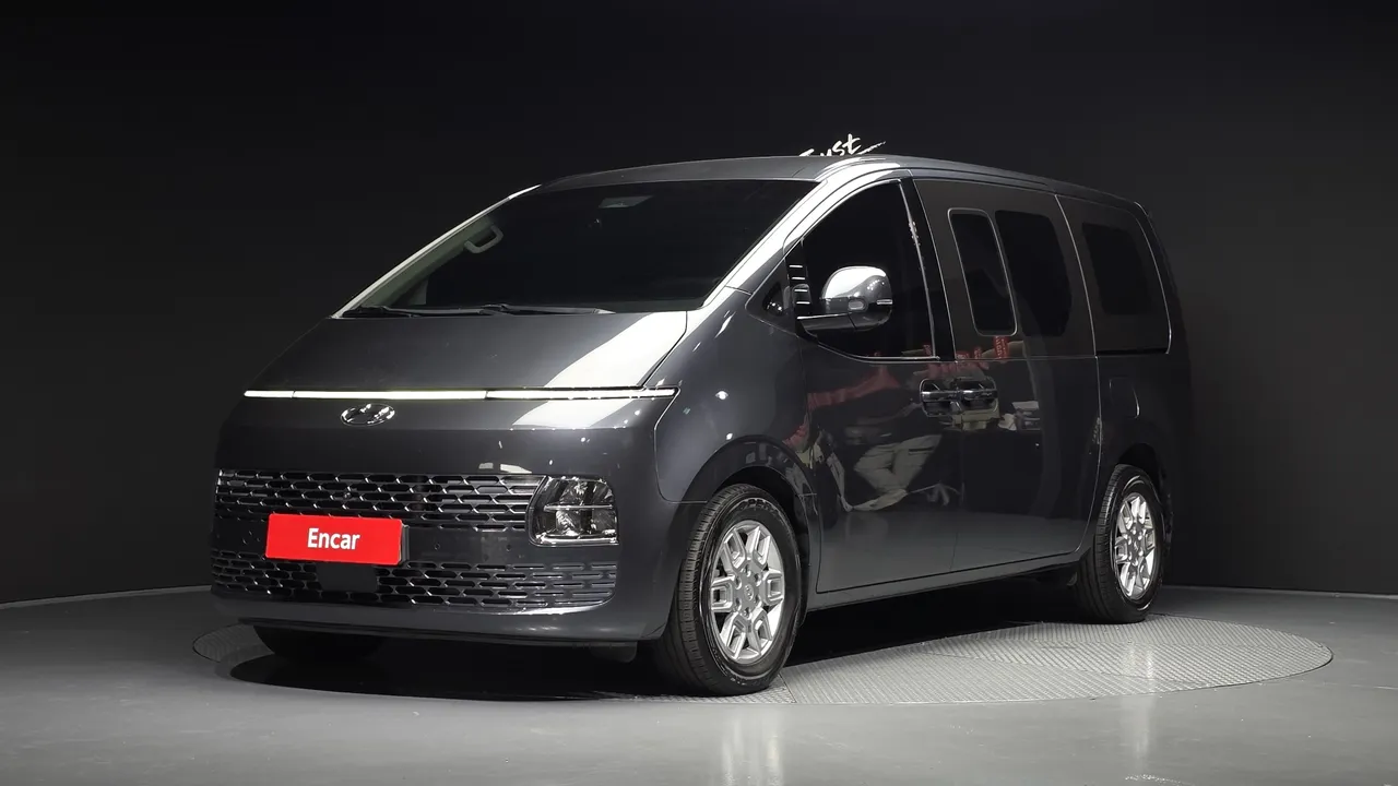 2022 Hyundai Staria Cargo 5-Seater