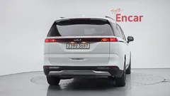 2023 Kia Carnival Diesel 9-Seater Noblesse — фото 4