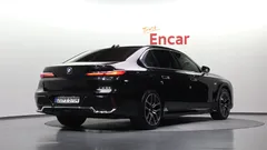2023 BMW 7-Series 740i sDrive M Sport — фото 2