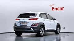 2022 Hyundai Kona Gasoline 2.0 2WD, белый — фото 2