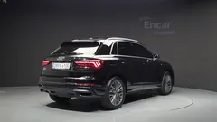 2022 Audi Q3 35 TDI Premium — фото 2