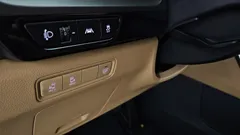 2023 Kia Carnival Diesel 9-Seater Prestige — фото 19