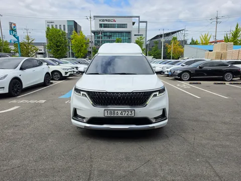 2023 Kia Carnival Diesel 9-Seater Hi-Limousine