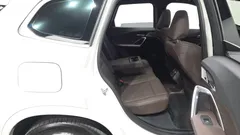2024 BMW X1 xDrive 20i M Sport, белый — фото 11