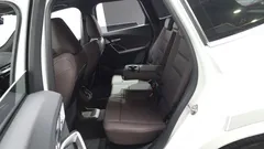 2024 BMW X1 xDrive 20i M Sport, белый — фото 12