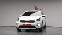 2022 Kia Niro 1.6 HEV, белый — фото 3
