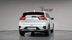 2022 Kia Niro 1.6 HEV, белый — фото 4