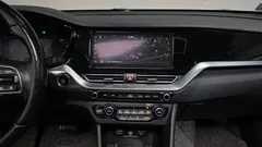 2022 Kia Niro 1.6 HEV, белый — фото 14