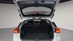 2022 Kia Niro 1.6 HEV, белый — фото 20
