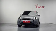 2023 Mini Cooper 5Door Classic Launch Pack — фото 3