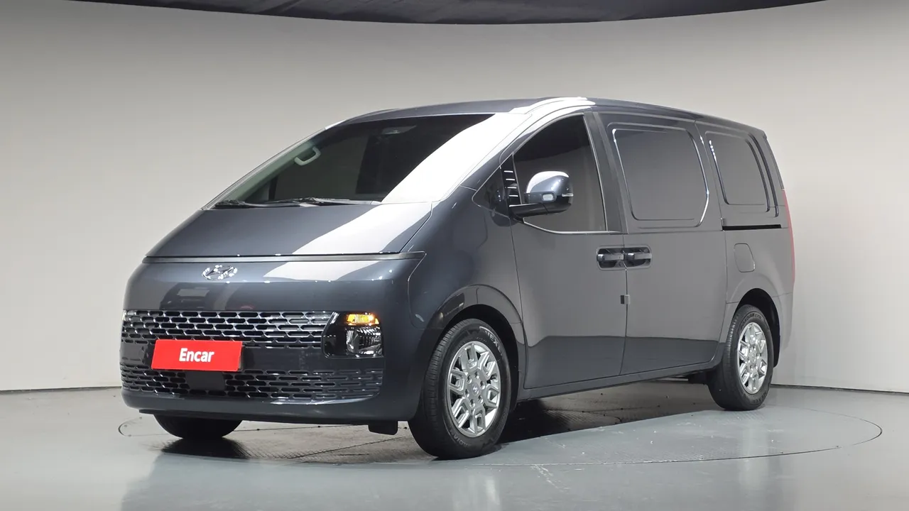 2023 Hyundai Staria L3.5 Cargo 3-Seater