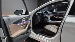 2023 Mercedes-Benz E-Class E250 AMG Line — фото 10