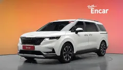 2023 Kia Carnival Diesel 9-Seater Prestige — фото 1