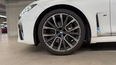 2022 BMW 7-Series 740i M Sport — фото 5