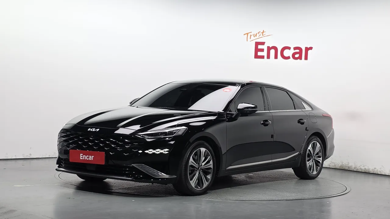 2023 Kia K8 Signature