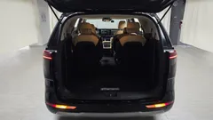 2023 Kia Carnival Diesel 9-Seater Prestige — фото 16