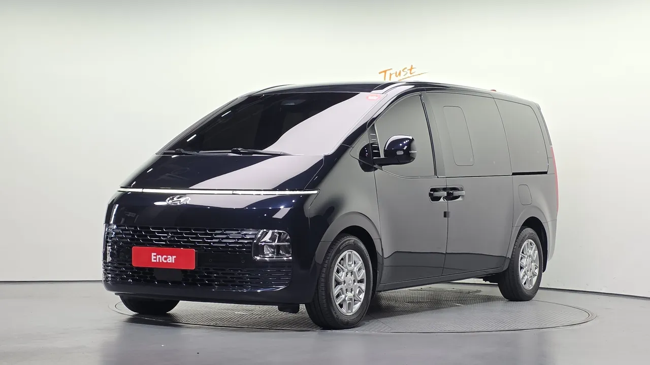 2022 Hyundai Staria Cargo 5-Seater