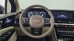 2023 Kia Carnival Diesel 7-Seater Hi-Limousine — фото 13