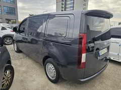 2022 Hyundai Staria Cargo 3-Seater — фото 6