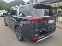 2023 Kia Carnival Diesel 9-Seater Prestige — фото 5