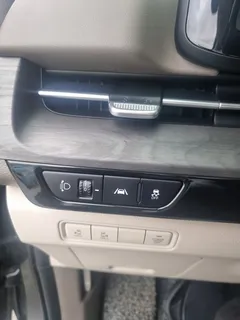 2023 Kia Carnival Diesel 9-Seater Prestige — фото 19