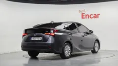 2022 Toyota Prius 1.8, серый — фото 2