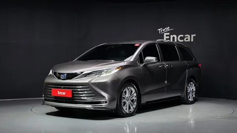 2022 Toyota Sienna 2.5 Hybrid 2WD