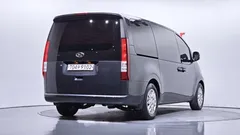 2022 Hyundai Staria Tourer 11-Seater — фото 2