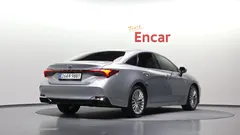 2020 Toyota Avalon 2.5 Hybrid — фото 2