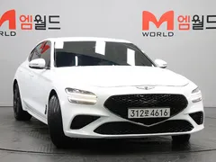 2022 Genesis G70 Gasoline 2.0T 2WD — фото 12